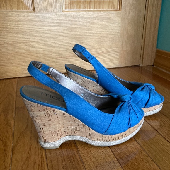 Women’s Blue Platform Wedges W9, 4.75 inch heel - Picture 6 of 6